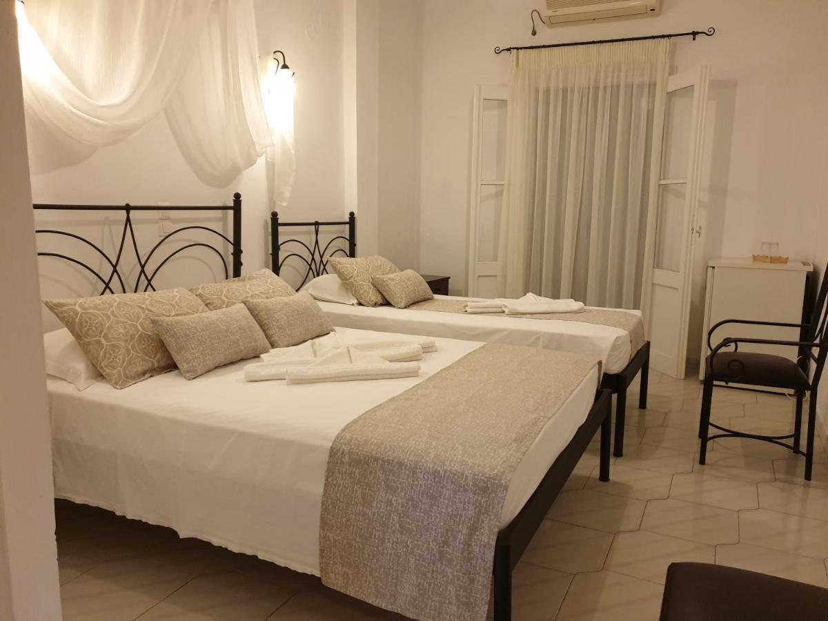 Sifnos Hotel Benaki Platis Gialos  Экстерьер фото