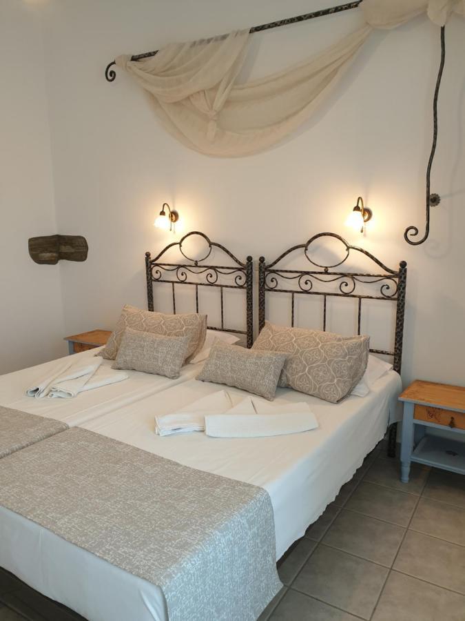 Sifnos Hotel Benaki Platis Gialos  Экстерьер фото