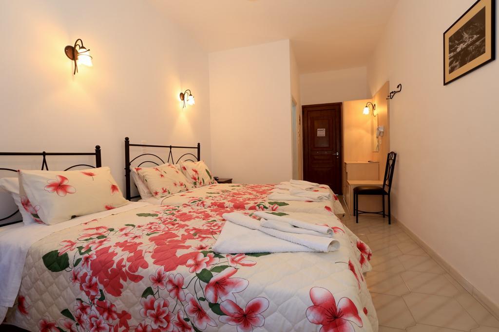 Sifnos Hotel Benaki Platis Gialos  Экстерьер фото
