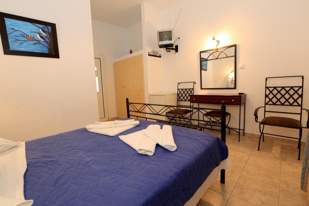 Sifnos Hotel Benaki Platis Gialos  Экстерьер фото