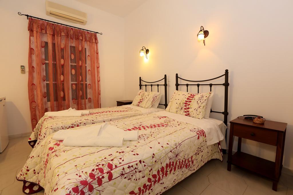 Sifnos Hotel Benaki Platis Gialos  Экстерьер фото