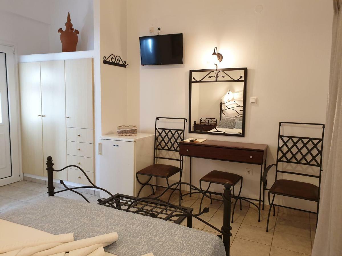 Sifnos Hotel Benaki Platis Gialos  Экстерьер фото